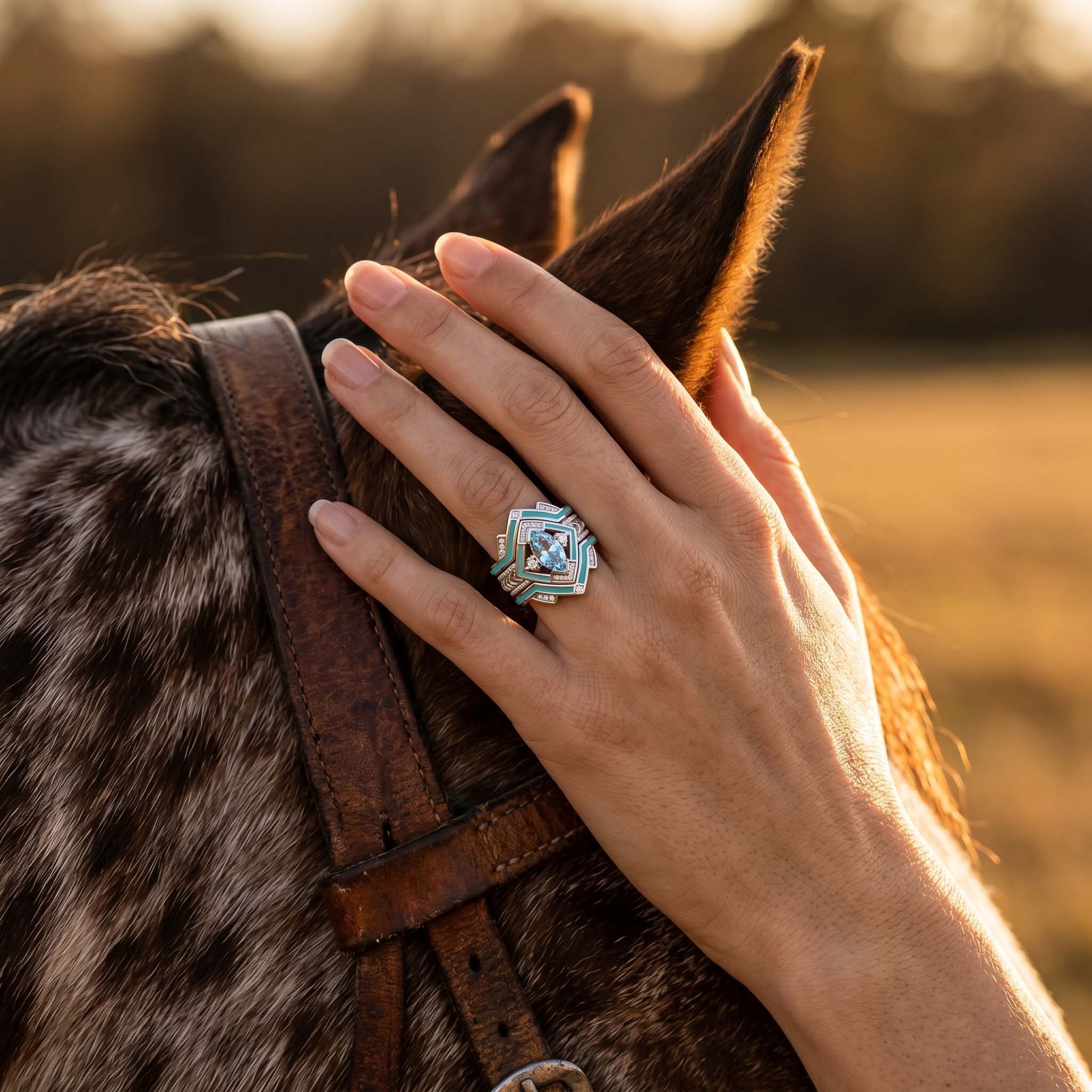 Azure Mesa Shield Ring - Aquamarine 4