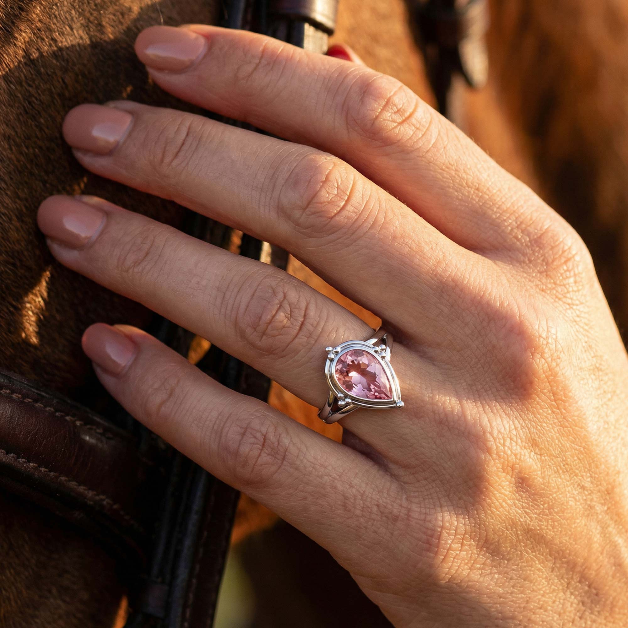 Desert Tears Ring - Rose Quartz 4