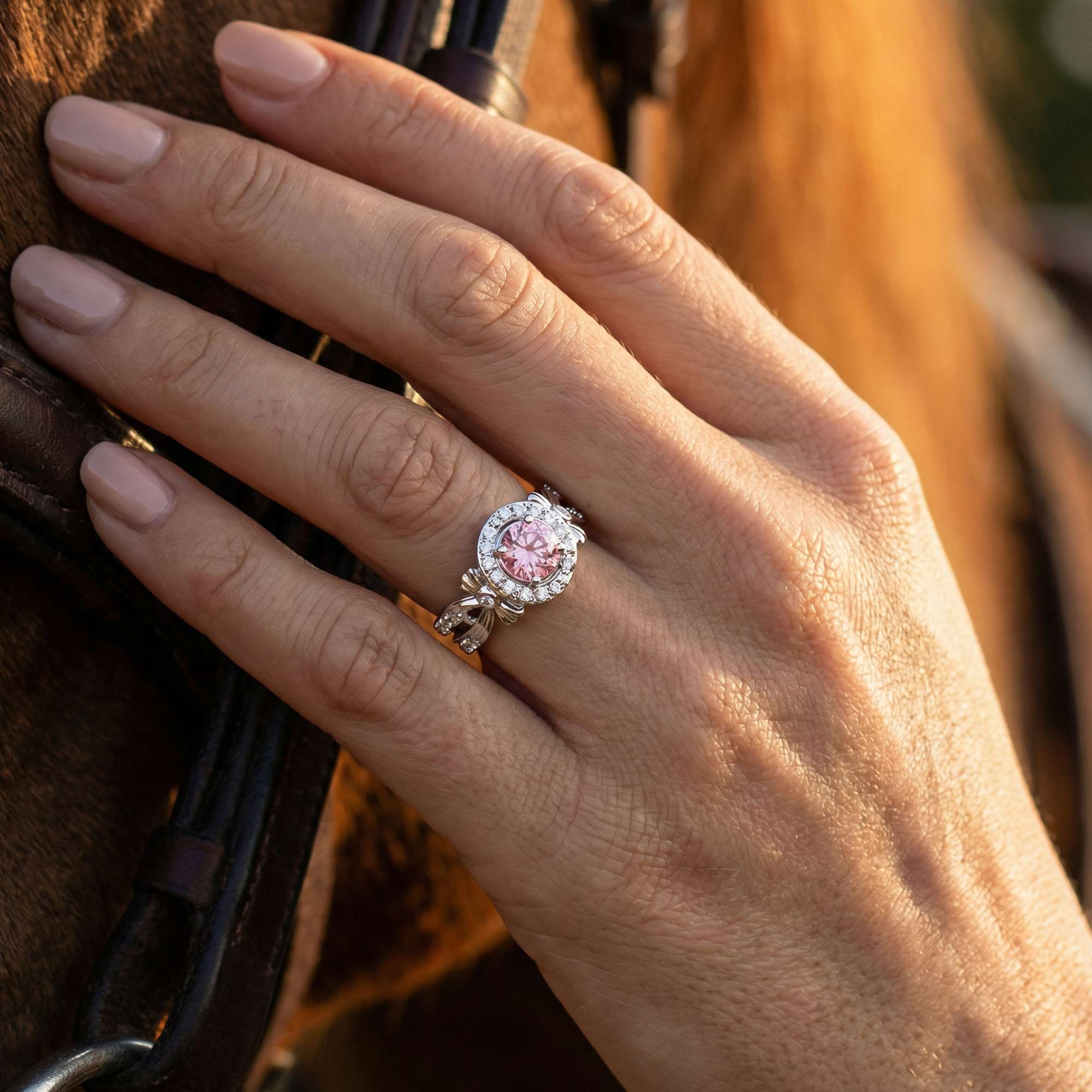 Graceful Bow Entwined Ring - Rose Quartz 4