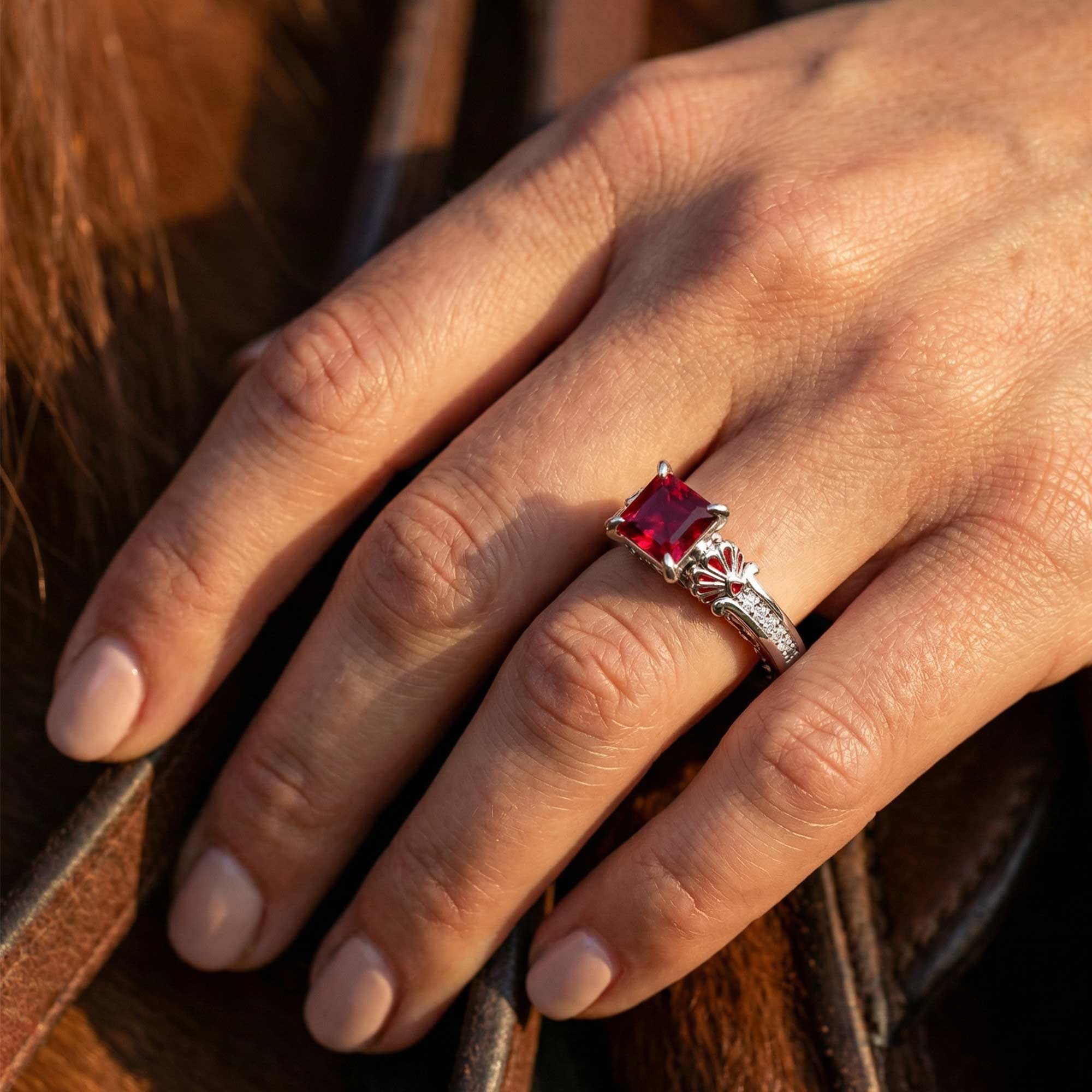 Lumen Crest Ring - Ruby 4