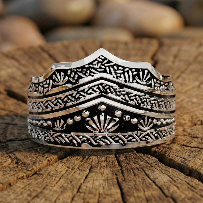 Nomadic Empress Ring 1